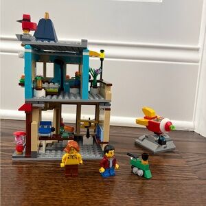LEGO Townhouse Toy Store 31105